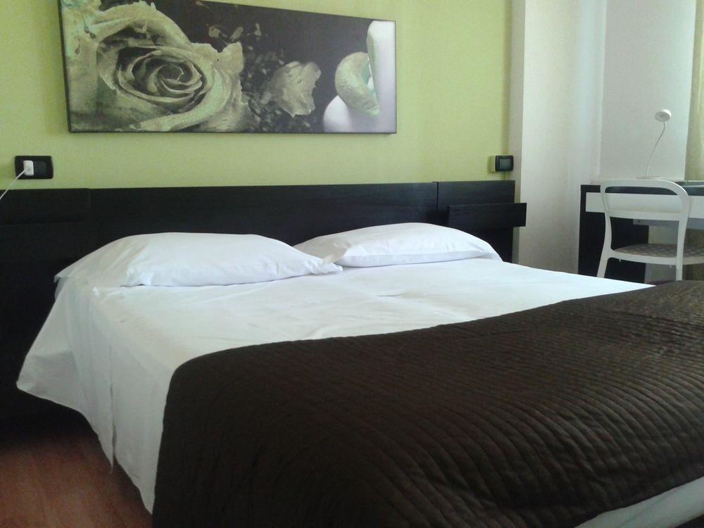 Hotel Duarte Бордигера Экстерьер фото